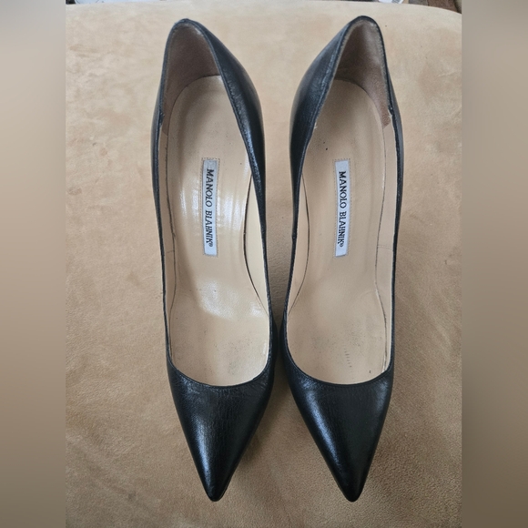 MANOLO BLAHNIK Black Leather, 4” Stiletto Heel, Size 39 Or 9 With 2 Dust Bags - Picture 2 of 7